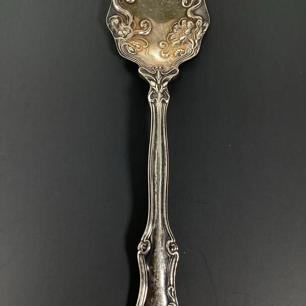 Vtg Wm Rogers Co Silverplate 8.5